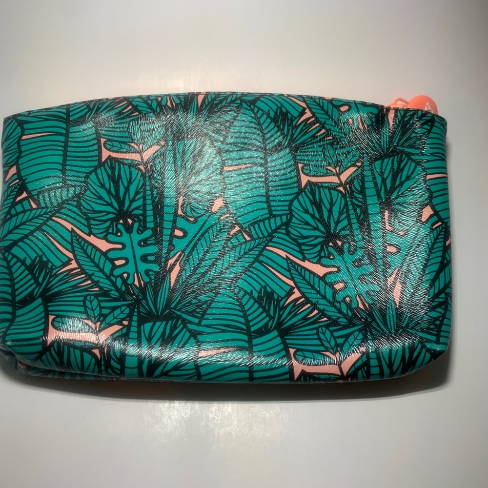 IPSY Cosmetic bags - $6 ea or 3 for $10.00 - Picture 14 of 16